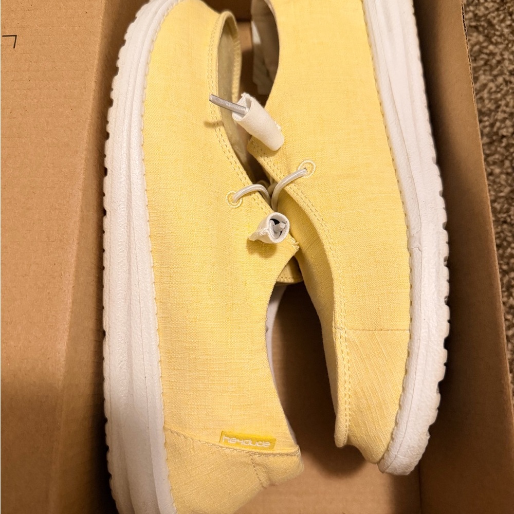 Hey Dude Linen Sunshine Shoes